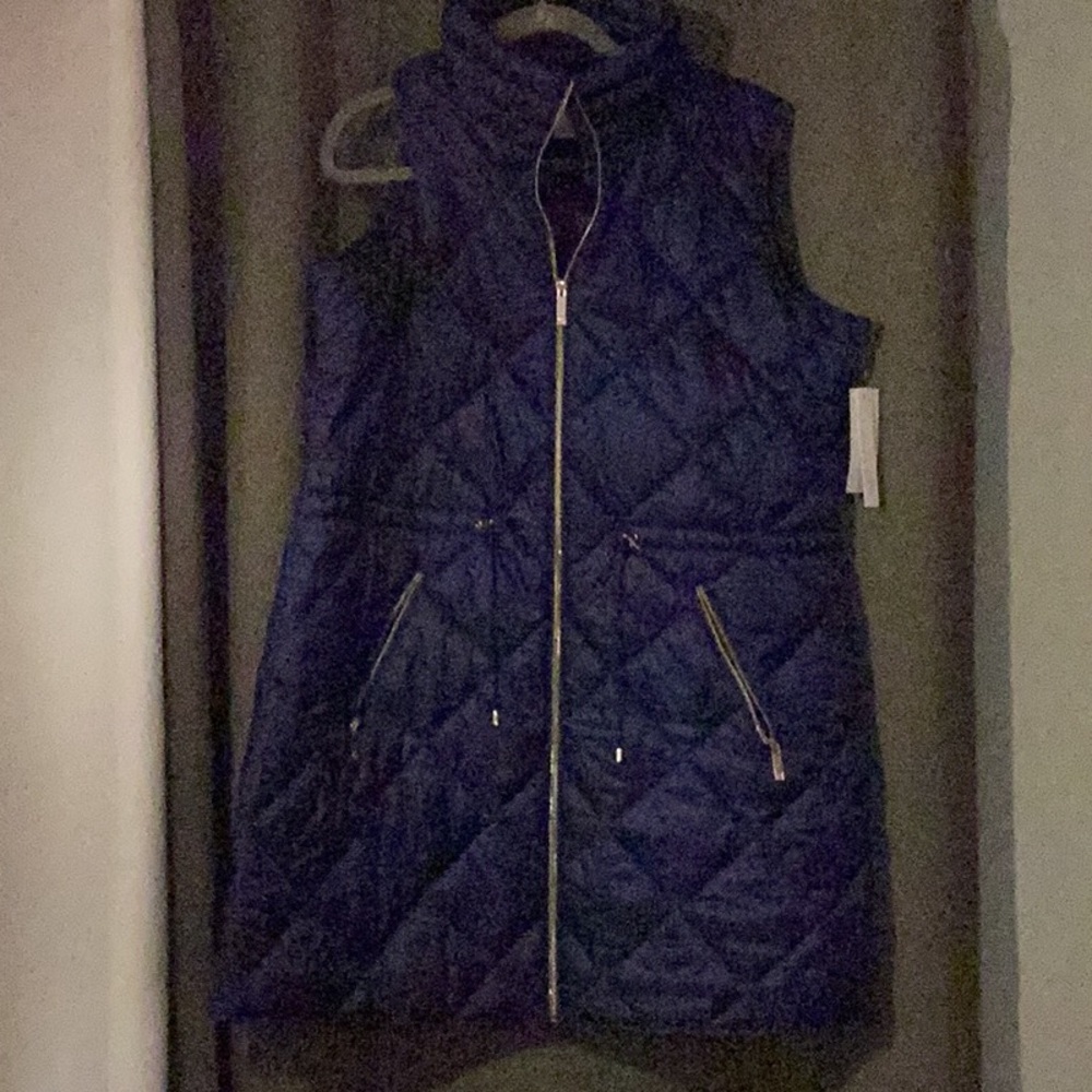 Liz Claiborne Chic Quilted Vest with Gold Zippers